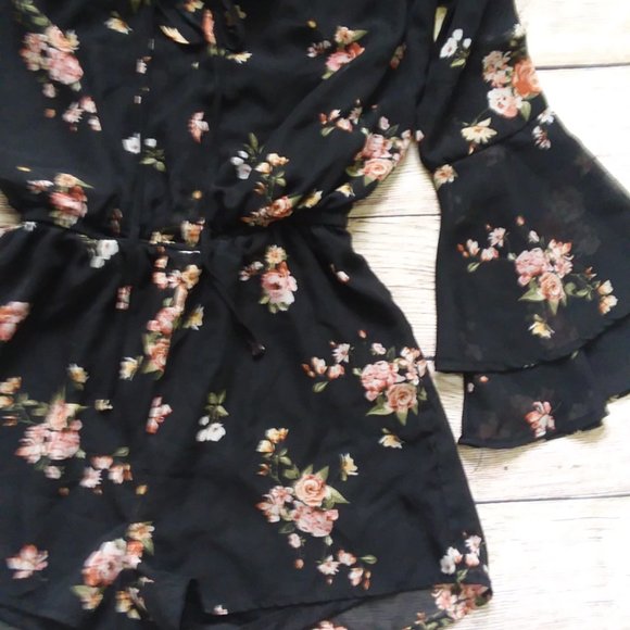*2/$30* Rue 21 Black Floral Romper - Picture 4 of 6